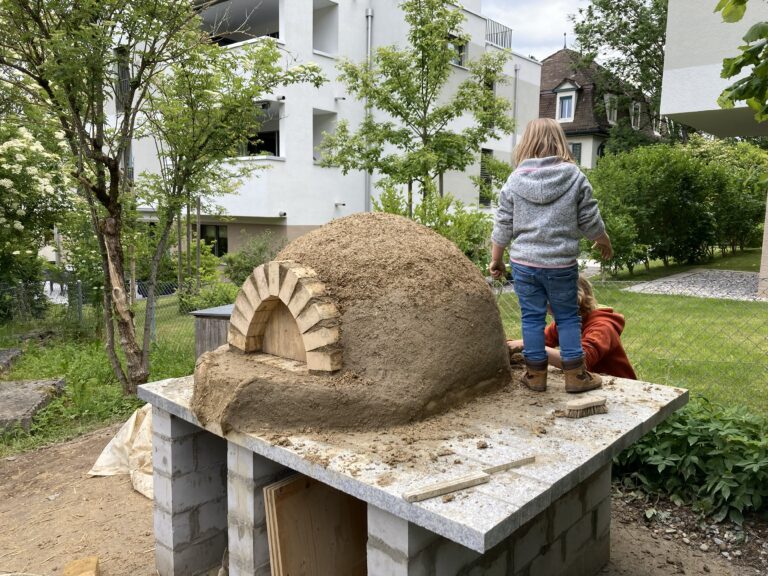 Ofenbau mit Kindern