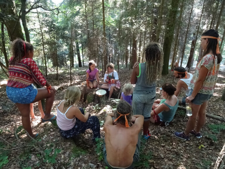 Mit Kindern im Wald ist jedes Mal ein Abenteuer
